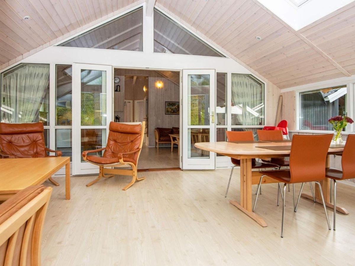 8 Person Holiday Home In Hovborg Eksteriør bilde