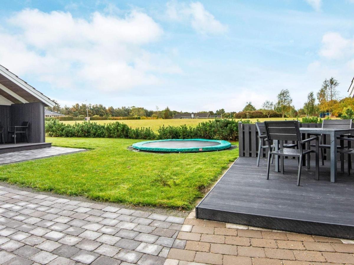 8 Person Holiday Home In Hovborg Eksteriør bilde